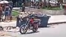 Testimonios: Bebé recién nacido fue hallado en un contenedor de basura en La Habana Testimonios: Bebé recién nacido fue hallado en un contenedor de basura en La Habana