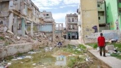 Yulier P y Jason Everett realizan testimonio gráfico de la destrucción de La Habana Yulier P y Jason Everett realizan testimonio gráfico de la destrucción de La Habana