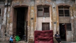 Julio Llópiz Casal habla del proceso de curaduría de la muestra fotográfica Julio Llópiz Casal habla del proceso de curaduría de la muestra fotográfica