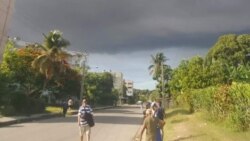 Desde distintos puntos de la capital se divisa ya el humo del incendio en Matanzas Desde distintos puntos de la capital se divisa ya el humo del incendio en Matanzas