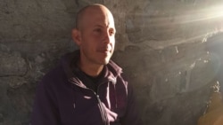 Ariel Ruiz Urquiola, firme en su cuarto día de huelga de hambre frente a ONU Ariel Ruiz Urquiola, firme en su cuarto día de huelga de hambre frente a ONU