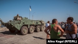 Tropas ucranianas en estado de alerta.