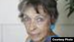  Activistas distribuyen proclamas y materiales audiovisuales a la población en la localidad de Guantánamo, según divulga el activista Yoanny Beltrán de la Unión Patriótica de Cuba.