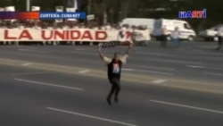 El hombre de la bandera envía carta a Díaz-Canel “por dictador” El hombre de la bandera envía carta a Díaz-Canel “por dictador”