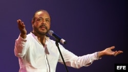 Instantes del concierto en el teatro Karl Marx.