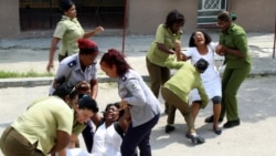 Poicía política "confisca" medicamentos enviados a enfermos Poicía política "confisca" medicamentos enviados a enfermos