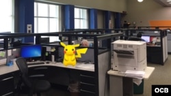 No ha faltado el que ha intentado jugarlo en nuestra redacción.