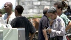Aumenta la represión policial contra guías turísticos privados en la Habana Vieja Aumenta la represión policial contra guías turísticos privados en la Habana Vieja