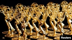Estatuillas de los Emmy. REUTERS/Danny Moloshok