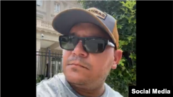 Roberto García exige al gobierno cubano libre entrada a la isla para ver a su hijo.