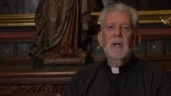 Padre José Luis Menéndez, párroco de la iglesia Corpus Christi, de Miami Padre José Luis Menéndez, párroco de la iglesia Corpus Christi, de Miami