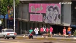 Los cubanos celebran la última decisión de Obama Los cubanos celebran la última decisión de Obama