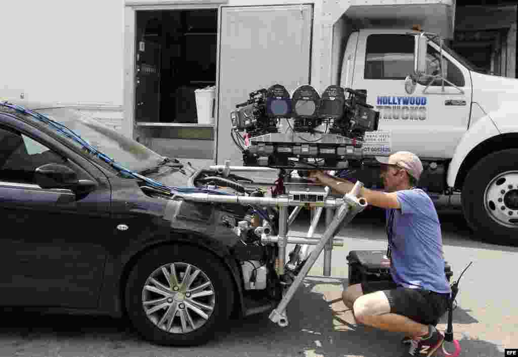 Hasta ahora en Cuba no se ha rodado una película con la complejidad de "Rápido y furioso” en cuanto a escenas de acrobacia, maniobras automovilísticas y explosiones.  