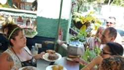 Hoy con Leydis Tavares, Vladimir Rios , Yoel Espinosa Medrano, Mario Echeverría y Juan Carlos Companioni Hoy con Leydis Tavares, Vladimir Rios , Yoel Espinosa Medrano, Mario Echeverría y Juan Carlos Companioni