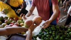 Cubanos describen el aumento del costo de los alimentos en medio de la inflación Cubanos describen el aumento del costo de los alimentos en medio de la inflación