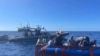 Balseros cubanos interceptados el 9 de diciembre por la Guardia Costera, a unas 40 millas al sur de Cayo Hueso, Florida. (Foto: USCG)
