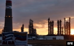 Refinería de petróleo de Cienfuegos, inaugurada en 2007.