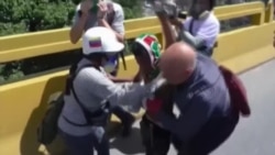 Los niños son también protagonistas en las protestas en Venezuela Los niños son también protagonistas en las protestas en Venezuela