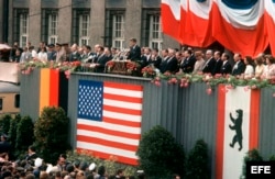 Archivo - Alemania. 26 de Junio de 1963. Discurso del entonces presidente de EE.UU, John F. Kennedy, en el ayuntamiento de Berlin, donde dijo su histórica frase, "Ich bin ein Berliner" (Yo soy berlinés).