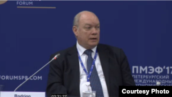 Rodrigo Malmierca en el Forum de economía en San Petersburgo, Rusia.