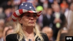 Asistentes a la Convención Republicana en el Centro Nacional Republicano.