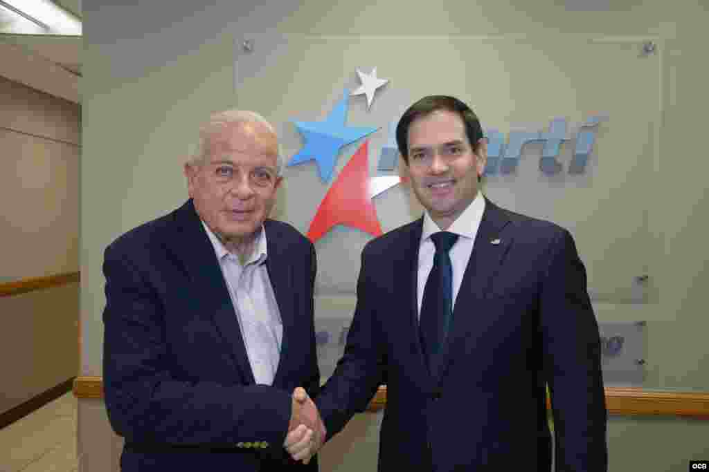El director de OCB, Tomás Regalado y el Senador Marco Rubio.