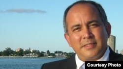 Teniente Oliva, graduado de la Academia de Managua.