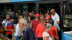 Crisis con los boteros se agudiza por nuevas regulaciones en transporte privado Crisis con los boteros se agudiza por nuevas regulaciones en transporte privado