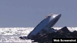 Así quedó la lancha en la que viajaba José Fernández junto a sus dos amigos.