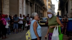 Cubanos preocupados por el frío Cubanos preocupados por el frío