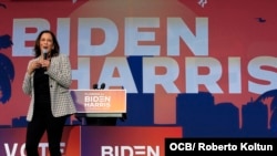 La senadora y candidata vicepresidencial Kamala Harris en FIU