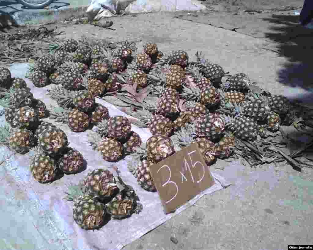 El reportero ciudadano de José R Borges recorre mercados privados  de venta a la población en Cabaiguán, Sancti Spíritus.