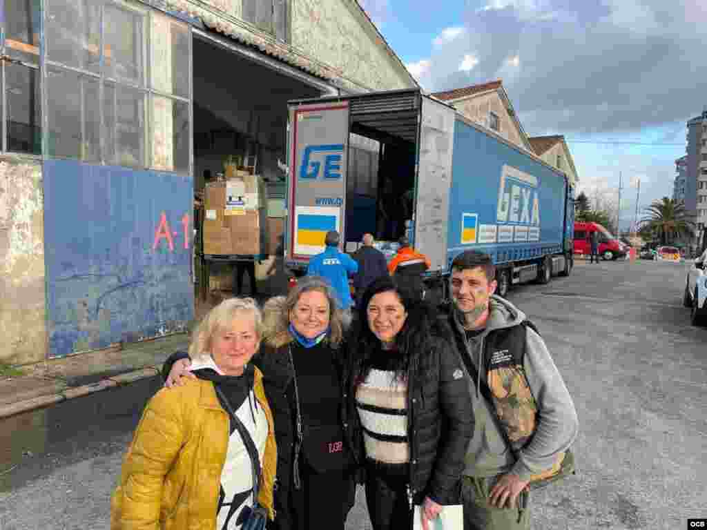 Ayuda a Ucrania de voluntarios españoles.