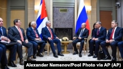 Una delegación cubana presidida por Miguel Díaz-Canel fue recibida por Vladimir Putin en Novo-Ogaryovo, Moscú el 29 de Oct. de 2019.