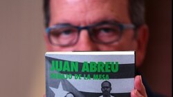 Juan Abreu: "En los autores del Mariel hay una corriente subterránea de furia" Juan Abreu: "En los autores del Mariel hay una corriente subterránea de furia"