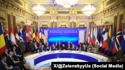 Líderes europeos en la reunión celebrada este fin de semana en Kyiv, Ucrania. (X/@ZelenskyyUa)