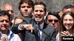 Guaidó en una conferencia en Caracas.