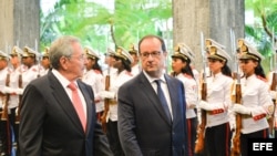Hollande visitó Cuba en mayo del 2015 (Archivo)