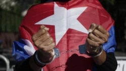 Madre y esposa de presos políticos denuncian su situación en prisión Madre y esposa de presos políticos denuncian su situación en prisión