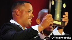 ARCHIVO. Jose Dariel Abreu en un homenaje que recibió en Cuba.