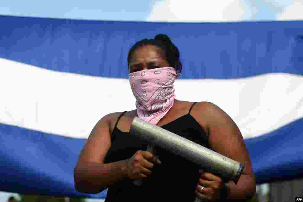 Miembro del Moviemiento Abril 19 en Masaya.