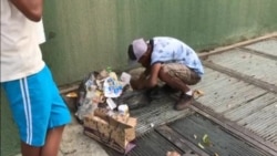 Venezolanos recurren a la basura para alimentarse Venezolanos recurren a la basura para alimentarse
