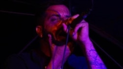 Liberan al rapero y activista Omar Mena Liberan al rapero y activista Omar Mena