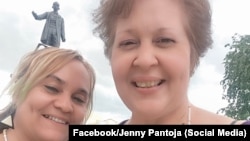 Las académicas cubanas Jenny Pantoja y Alina Bárbara López. (Facebook/Jenny Pantoja)