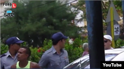 Reporta Cuba. Domingo de represión. Civiles y militares contra la sociedad civil.