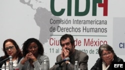 De izquierda a derecha, los integrantes de la Comisión Interamericana de Derechos Humanos (CIDH) Rose-Marie Belle Antoine, Tracy Robinson, Felipe González y Rosa María Ortiz.