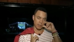 Se estrena en Miami la comedia “Oficialmente Gay” Se estrena en Miami la comedia “Oficialmente Gay”