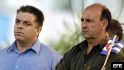 Carlos Lage (d) y al canciller Felipe Pérez Roque (i),